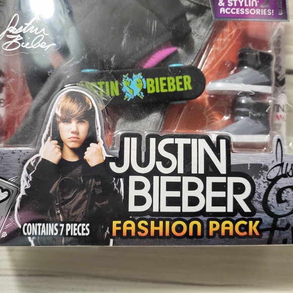 Justin Bieber Fashion Doll ~ Clothing ~ Clothes For Justin Bieber Doll - Picture 2 of 3